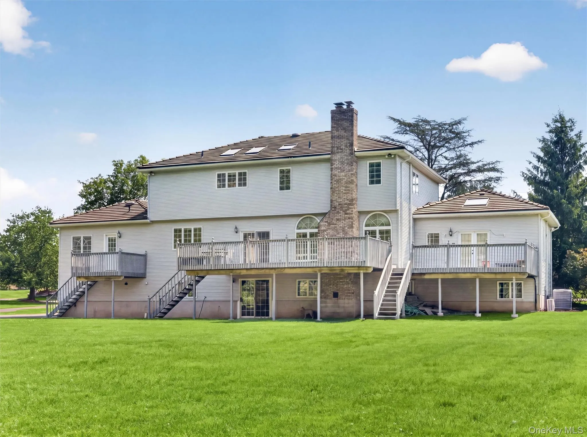 216 Strawtown Road, Clarkstown, NY, 6 Bedrooms Bedrooms, 17 Rooms Rooms,3 BathroomsBathrooms,Residential,For Rent,Strawtown,0,1001739 216 Strawtown Road, Clarkstown, NY, 6 Bedrooms Bedrooms, 17 Rooms Rooms,3 BathroomsBathrooms,Residential,For Rent,Strawtown,0,1001739