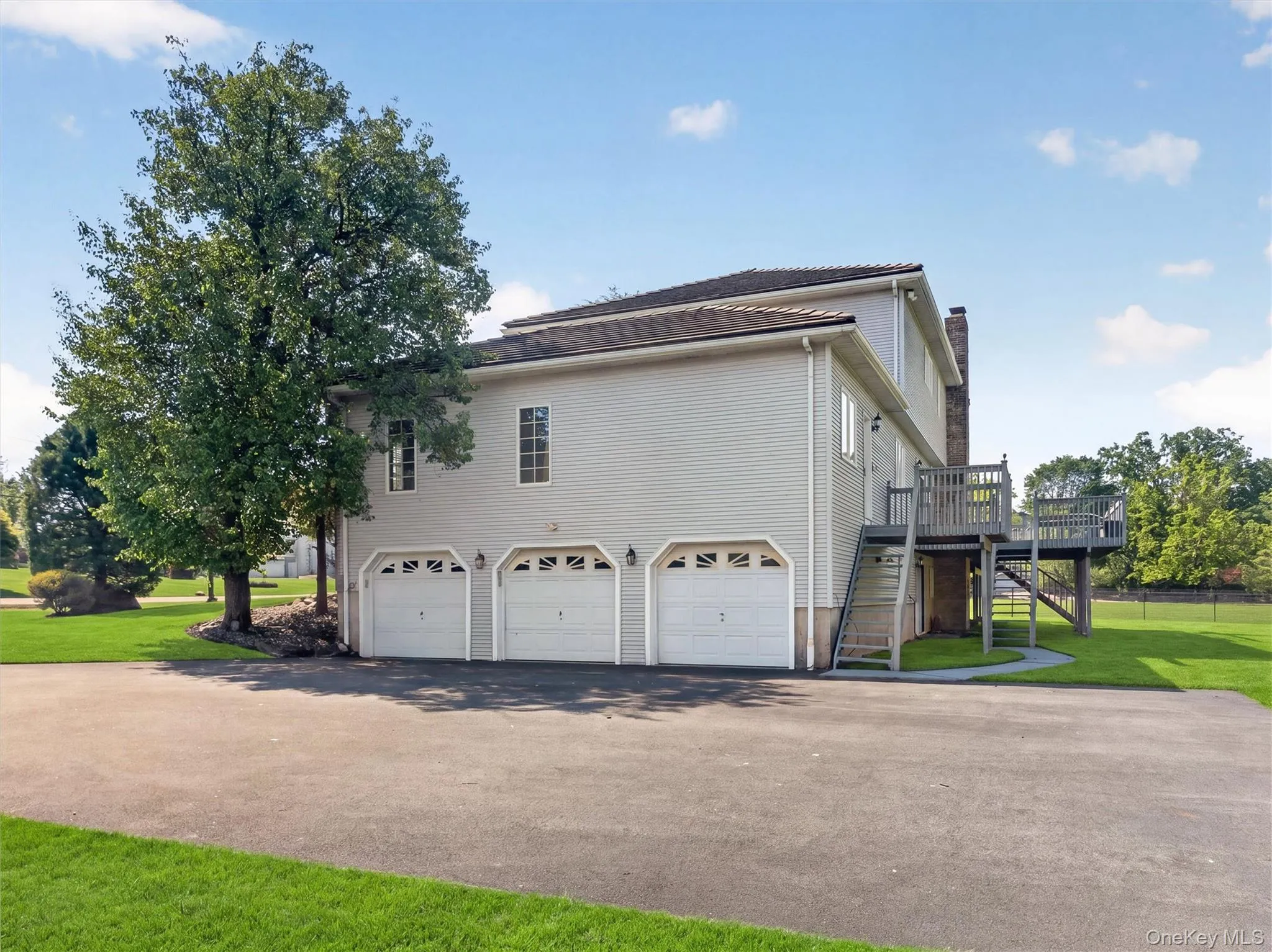 216 Strawtown Road, Clarkstown, NY, 6 Bedrooms Bedrooms, 17 Rooms Rooms,3 BathroomsBathrooms,Residential,For Rent,Strawtown,0,1001739 216 Strawtown Road, Clarkstown, NY, 6 Bedrooms Bedrooms, 17 Rooms Rooms,3 BathroomsBathrooms,Residential,For Rent,Strawtown,0,1001739