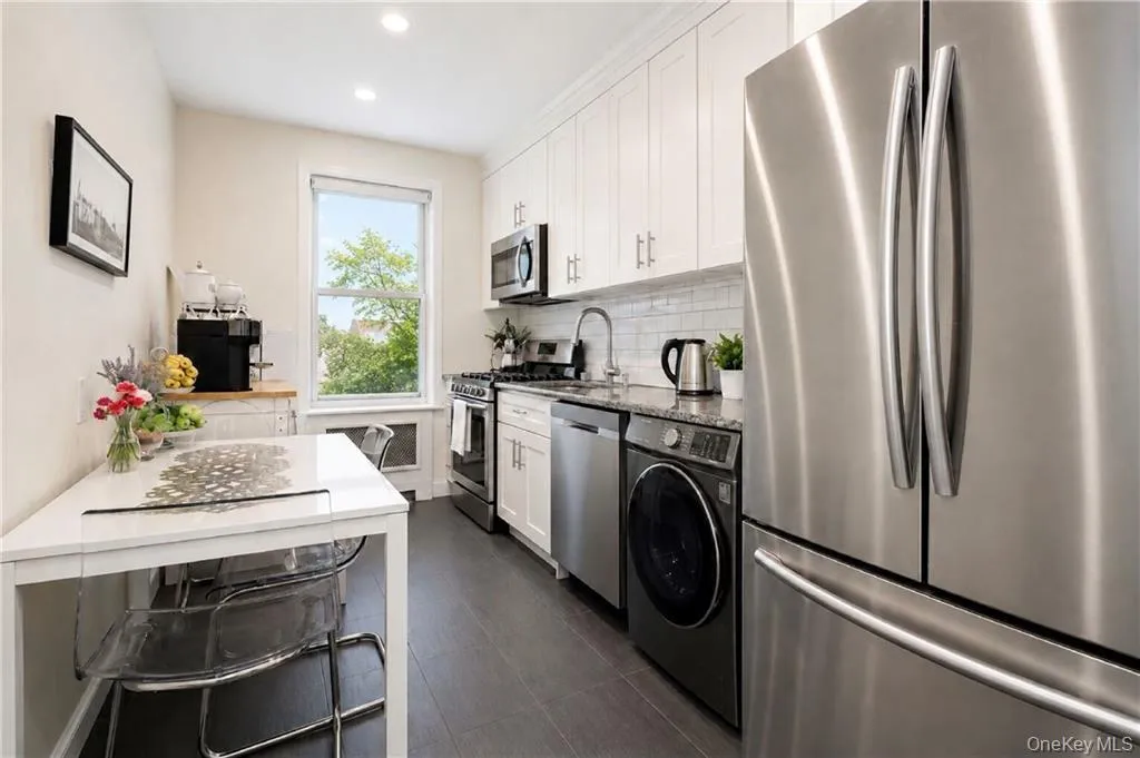 2645 Homecrest Avenue, New York, NY, 1 Bedroom Bedrooms, 3 Rooms Rooms,1 BathroomBathrooms,Residential Sale,For Rent,Homecrest,0,1001740 2645 Homecrest Avenue, New York, NY, 1 Bedroom Bedrooms, 3 Rooms Rooms,1 BathroomBathrooms,Residential Sale,For Rent,Homecrest,0,1001740