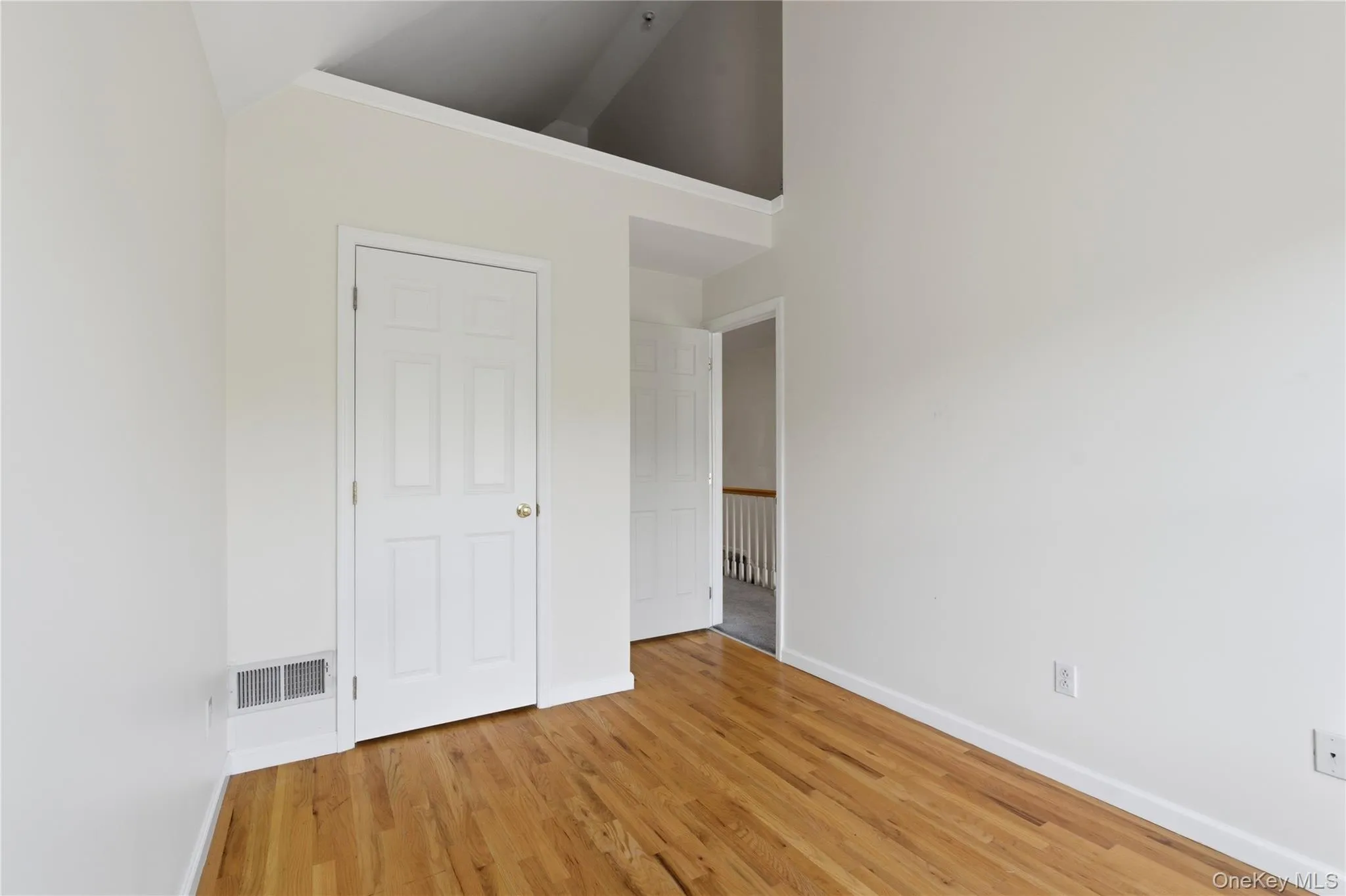 83 Kings Highway, New Rochelle, NY, 3 Bedrooms Bedrooms, 8 Rooms Rooms,1 BathroomBathrooms,Residential,For Rent,Kings,0,1001746 83 Kings Highway, New Rochelle, NY, 3 Bedrooms Bedrooms, 8 Rooms Rooms,1 BathroomBathrooms,Residential,For Rent,Kings,0,1001746
