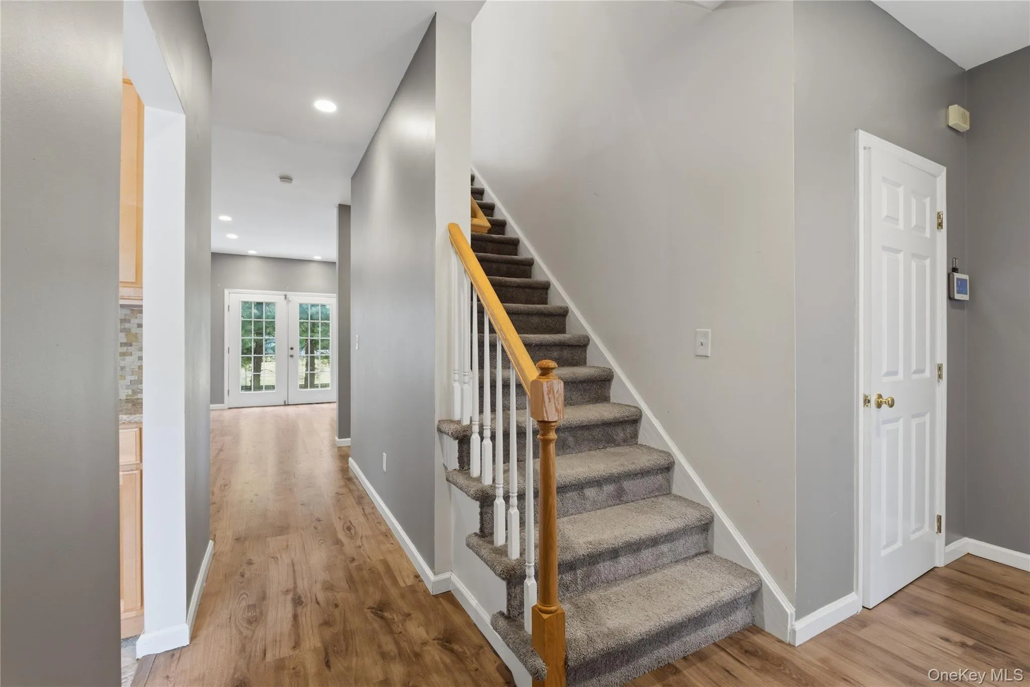 83 Kings Highway, New Rochelle, NY, 3 Bedrooms Bedrooms, 8 Rooms Rooms,1 BathroomBathrooms,Residential,For Rent,Kings,0,1001746 83 Kings Highway, New Rochelle, NY, 3 Bedrooms Bedrooms, 8 Rooms Rooms,1 BathroomBathrooms,Residential,For Rent,Kings,0,1001746