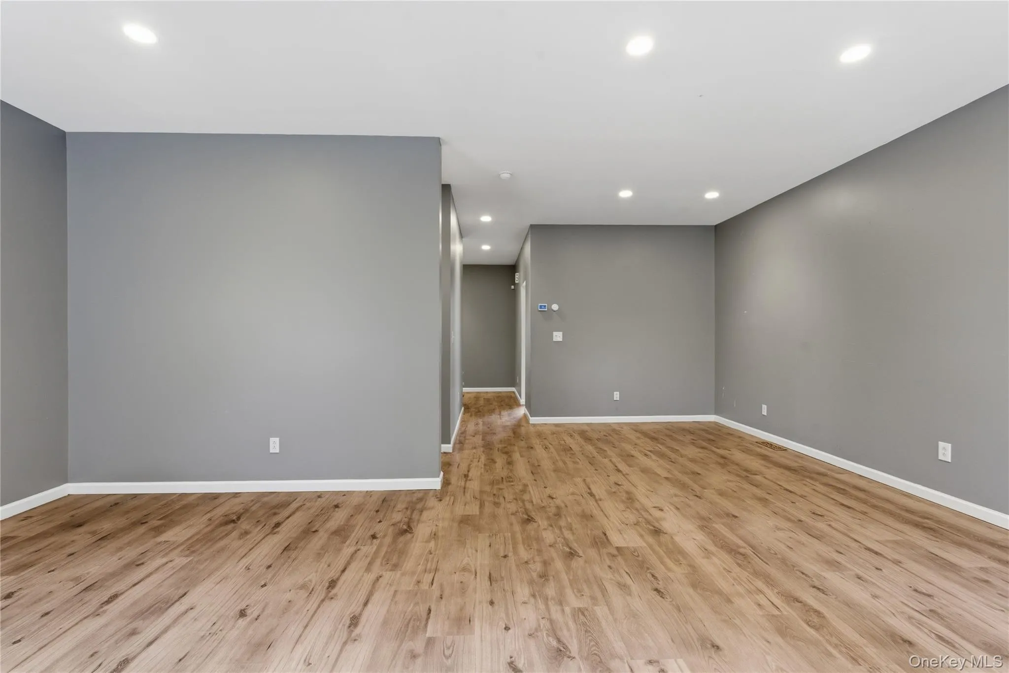 83 Kings Highway, New Rochelle, NY, 3 Bedrooms Bedrooms, 8 Rooms Rooms,1 BathroomBathrooms,Residential,For Rent,Kings,0,1001746 83 Kings Highway, New Rochelle, NY, 3 Bedrooms Bedrooms, 8 Rooms Rooms,1 BathroomBathrooms,Residential,For Rent,Kings,0,1001746