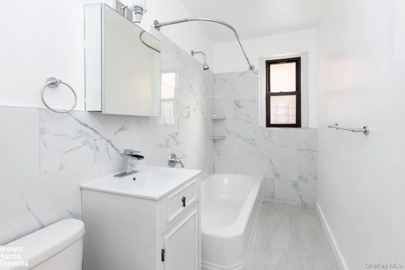 3215 Netherland Avenue, New York, NY, 1 Bedroom Bedrooms, 3 Rooms Rooms,1 BathroomBathrooms,Residential,For Rent,Netherland,0,1001749 3215 Netherland Avenue, New York, NY, 1 Bedroom Bedrooms, 3 Rooms Rooms,1 BathroomBathrooms,Residential,For Rent,Netherland,0,1001749