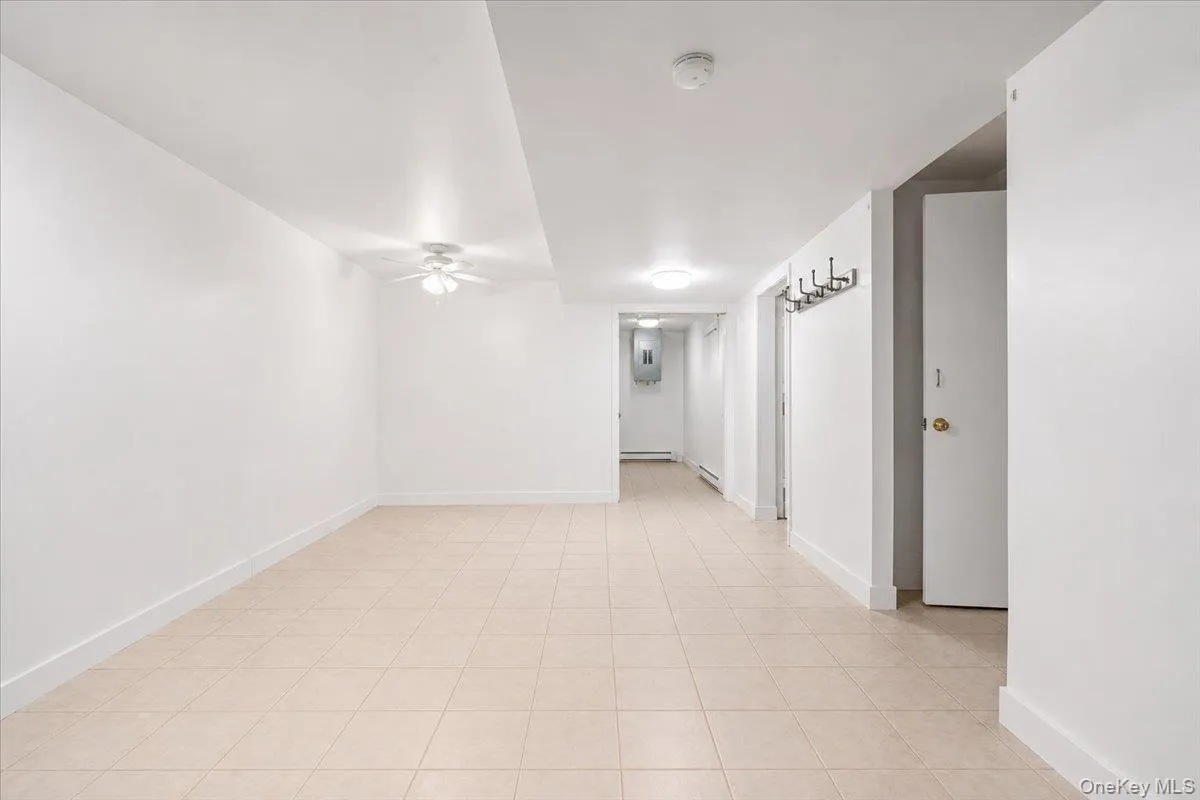 15 Oakhurst Street, Huntington, NY, 6 Bedrooms Bedrooms, 12 Rooms Rooms,6 BathroomsBathrooms,Residential,For Rent,Oakhurst Street,0,1001755 15 Oakhurst Street, Huntington, NY, 6 Bedrooms Bedrooms, 12 Rooms Rooms,6 BathroomsBathrooms,Residential,For Rent,Oakhurst Street,0,1001755