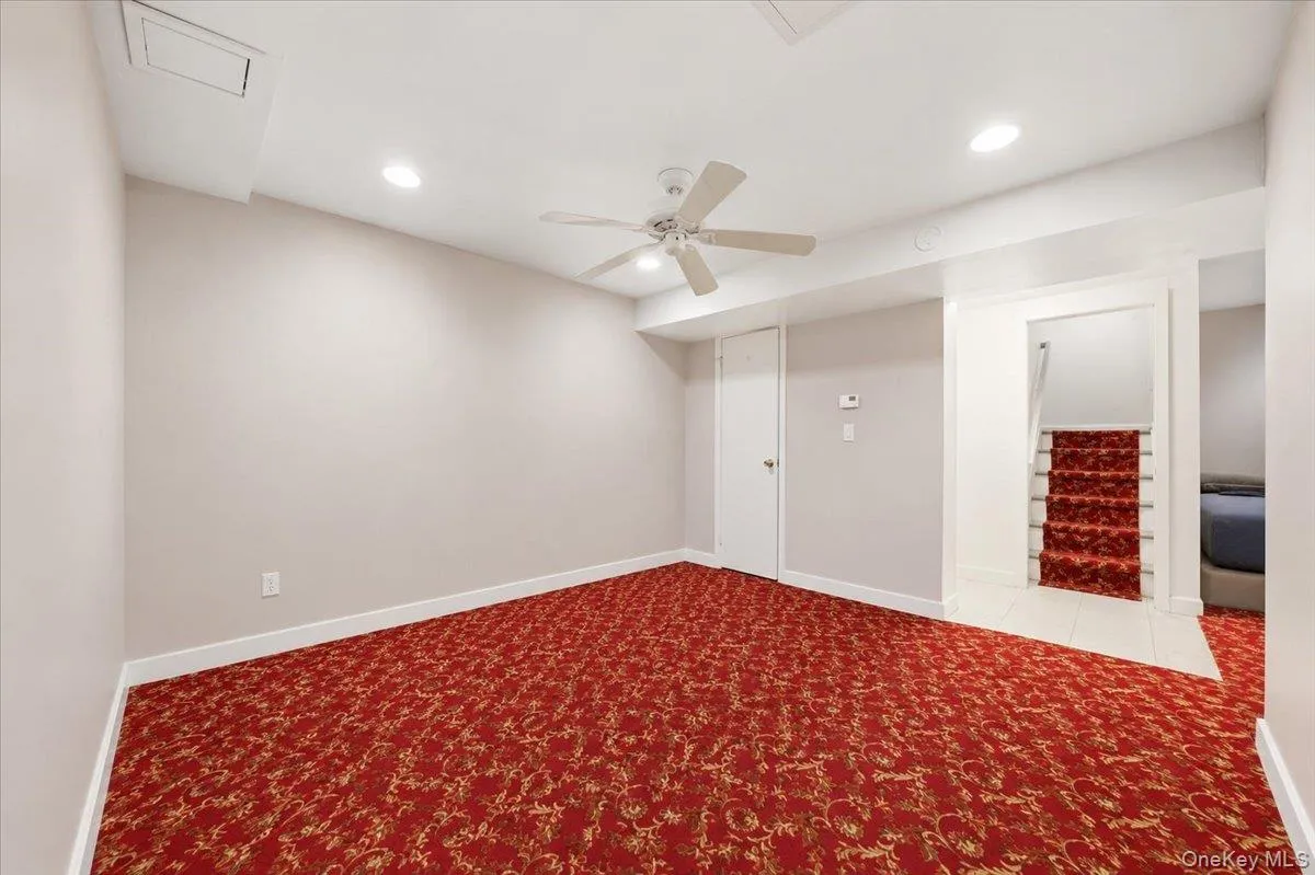 15 Oakhurst Street, Huntington, NY, 6 Bedrooms Bedrooms, 12 Rooms Rooms,6 BathroomsBathrooms,Residential,For Rent,Oakhurst Street,0,1001755 15 Oakhurst Street, Huntington, NY, 6 Bedrooms Bedrooms, 12 Rooms Rooms,6 BathroomsBathrooms,Residential,For Rent,Oakhurst Street,0,1001755