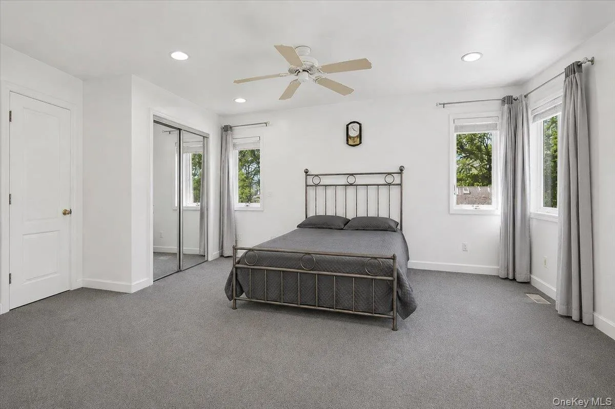 15 Oakhurst Street, Huntington, NY, 6 Bedrooms Bedrooms, 12 Rooms Rooms,6 BathroomsBathrooms,Residential,For Rent,Oakhurst Street,0,1001755 15 Oakhurst Street, Huntington, NY, 6 Bedrooms Bedrooms, 12 Rooms Rooms,6 BathroomsBathrooms,Residential,For Rent,Oakhurst Street,0,1001755