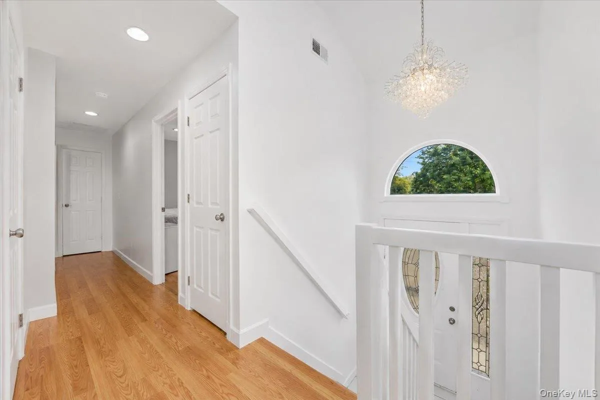 15 Oakhurst Street, Huntington, NY, 6 Bedrooms Bedrooms, 12 Rooms Rooms,6 BathroomsBathrooms,Residential,For Rent,Oakhurst Street,0,1001755 15 Oakhurst Street, Huntington, NY, 6 Bedrooms Bedrooms, 12 Rooms Rooms,6 BathroomsBathrooms,Residential,For Rent,Oakhurst Street,0,1001755