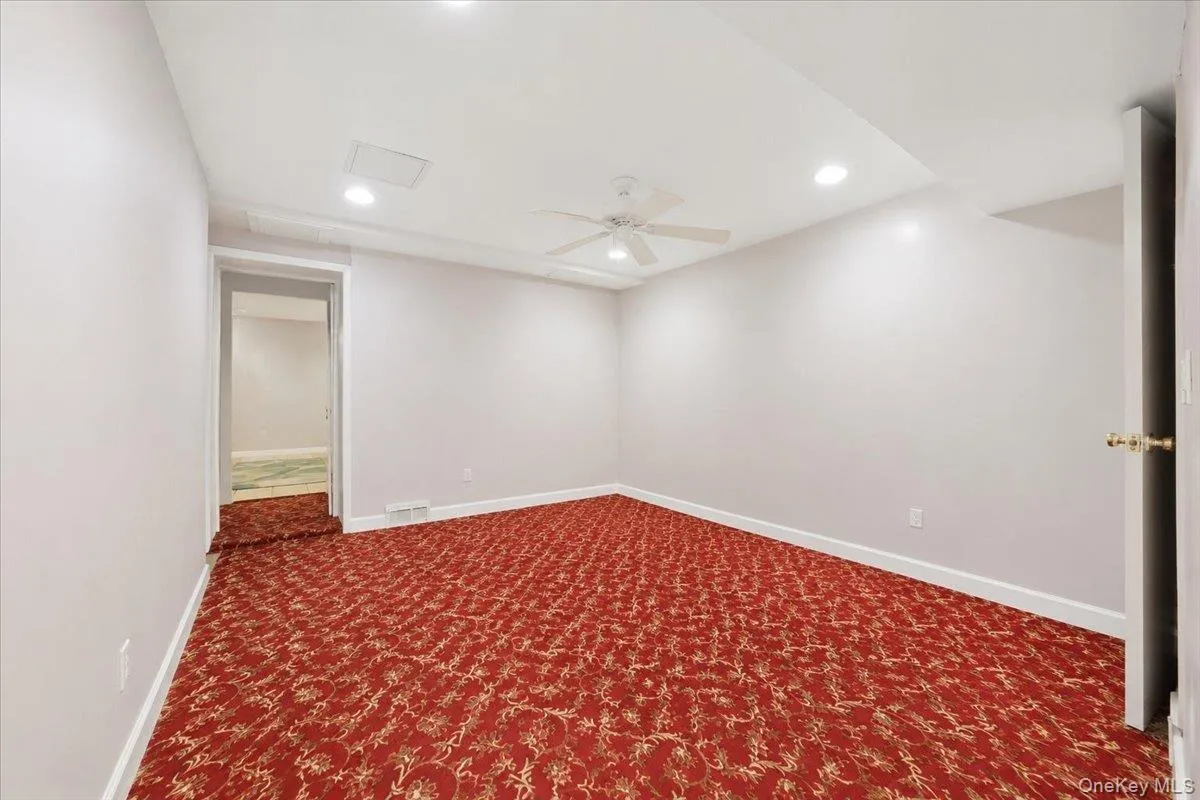 15 Oakhurst Street, Huntington, NY, 6 Bedrooms Bedrooms, 12 Rooms Rooms,6 BathroomsBathrooms,Residential,For Rent,Oakhurst Street,0,1001755 15 Oakhurst Street, Huntington, NY, 6 Bedrooms Bedrooms, 12 Rooms Rooms,6 BathroomsBathrooms,Residential,For Rent,Oakhurst Street,0,1001755