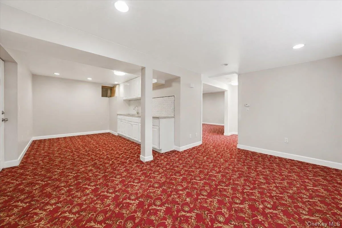 15 Oakhurst Street, Huntington, NY, 6 Bedrooms Bedrooms, 12 Rooms Rooms,6 BathroomsBathrooms,Residential,For Rent,Oakhurst Street,0,1001755 15 Oakhurst Street, Huntington, NY, 6 Bedrooms Bedrooms, 12 Rooms Rooms,6 BathroomsBathrooms,Residential,For Rent,Oakhurst Street,0,1001755