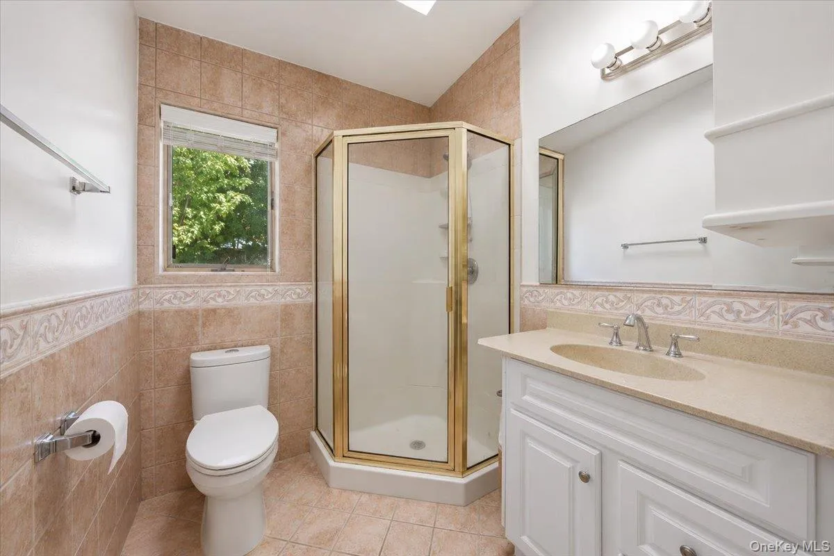 15 Oakhurst Street, Huntington, NY, 6 Bedrooms Bedrooms, 12 Rooms Rooms,6 BathroomsBathrooms,Residential,For Rent,Oakhurst Street,0,1001755 15 Oakhurst Street, Huntington, NY, 6 Bedrooms Bedrooms, 12 Rooms Rooms,6 BathroomsBathrooms,Residential,For Rent,Oakhurst Street,0,1001755