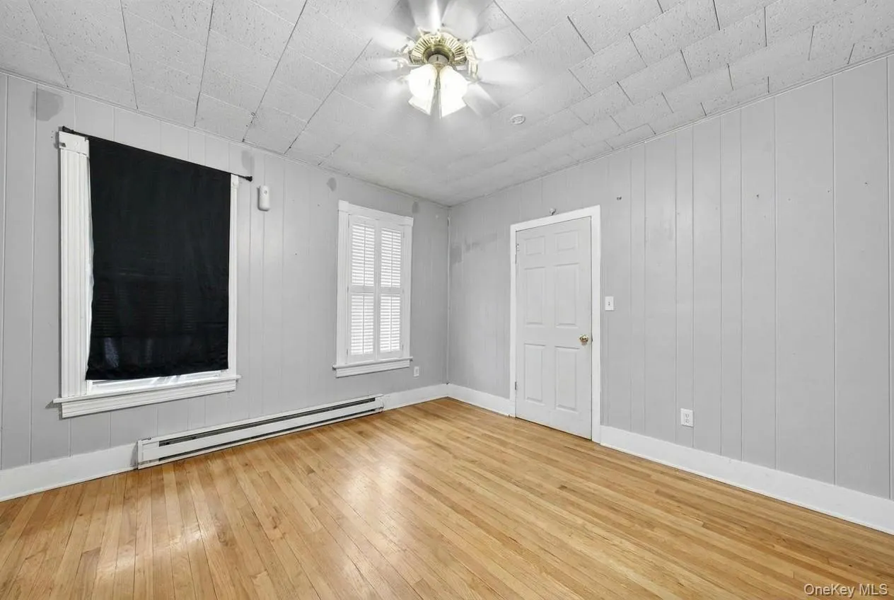 24 Crescent Place, Middletown, NY, 3 Bedrooms Bedrooms, 6 Rooms Rooms,1 BathroomBathrooms,Residential,For Rent,Crescent,0,1001761 24 Crescent Place, Middletown, NY, 3 Bedrooms Bedrooms, 6 Rooms Rooms,1 BathroomBathrooms,Residential,For Rent,Crescent,0,1001761