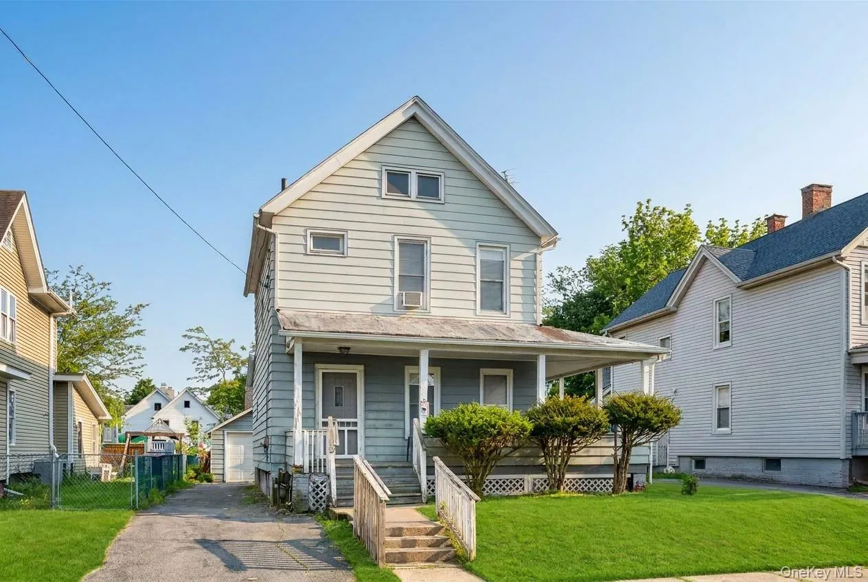 24 Crescent Place, Middletown, NY, 3 Bedrooms Bedrooms, 6 Rooms Rooms,1 BathroomBathrooms,Residential,For Rent,Crescent,0,1001761 24 Crescent Place, Middletown, NY, 3 Bedrooms Bedrooms, 6 Rooms Rooms,1 BathroomBathrooms,Residential,For Rent,Crescent,0,1001761