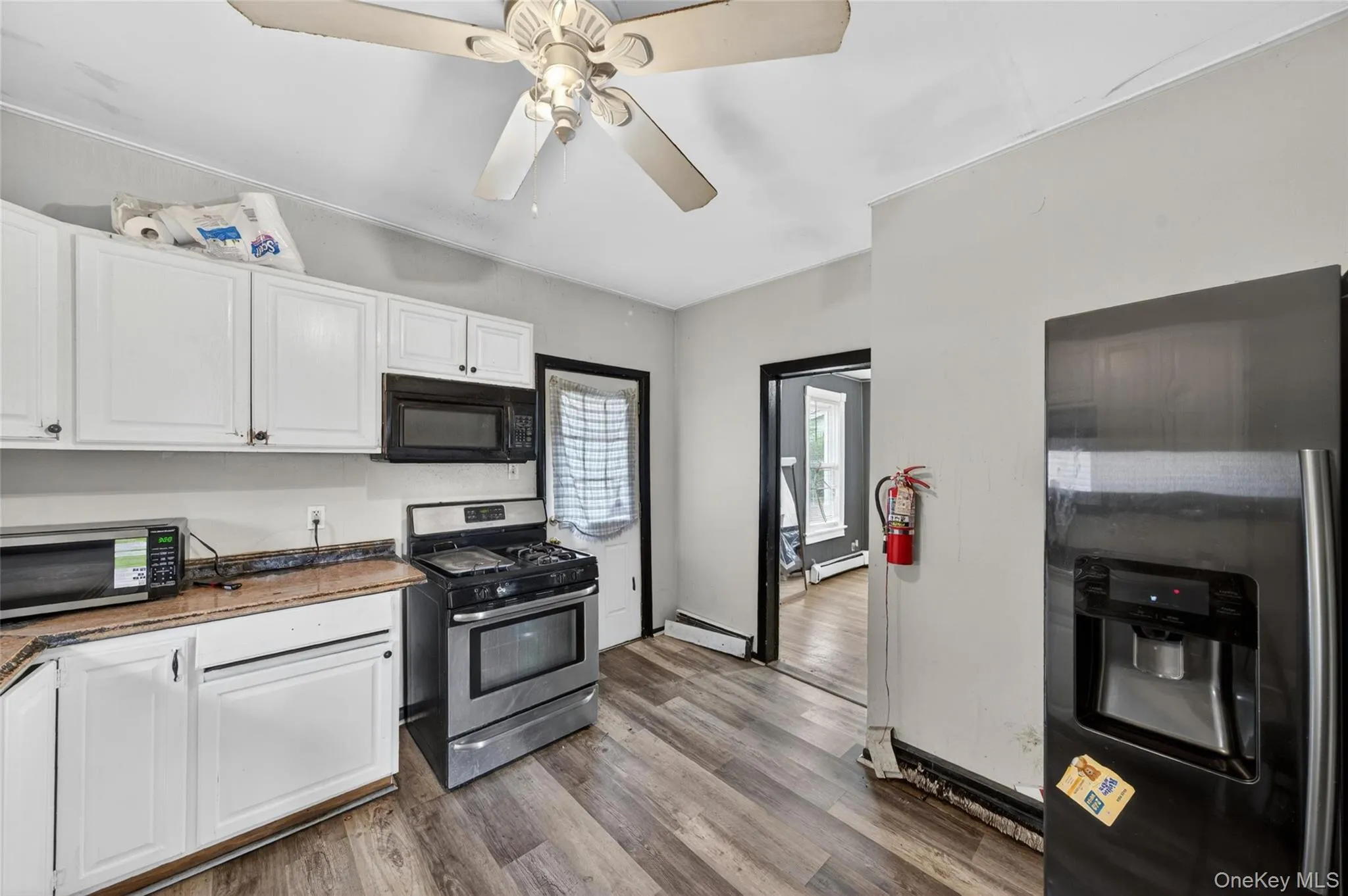 24 Crescent Place, Middletown, NY, 3 Bedrooms Bedrooms, 6 Rooms Rooms,1 BathroomBathrooms,Residential,For Rent,Crescent,0,1001761 24 Crescent Place, Middletown, NY, 3 Bedrooms Bedrooms, 6 Rooms Rooms,1 BathroomBathrooms,Residential,For Rent,Crescent,0,1001761
