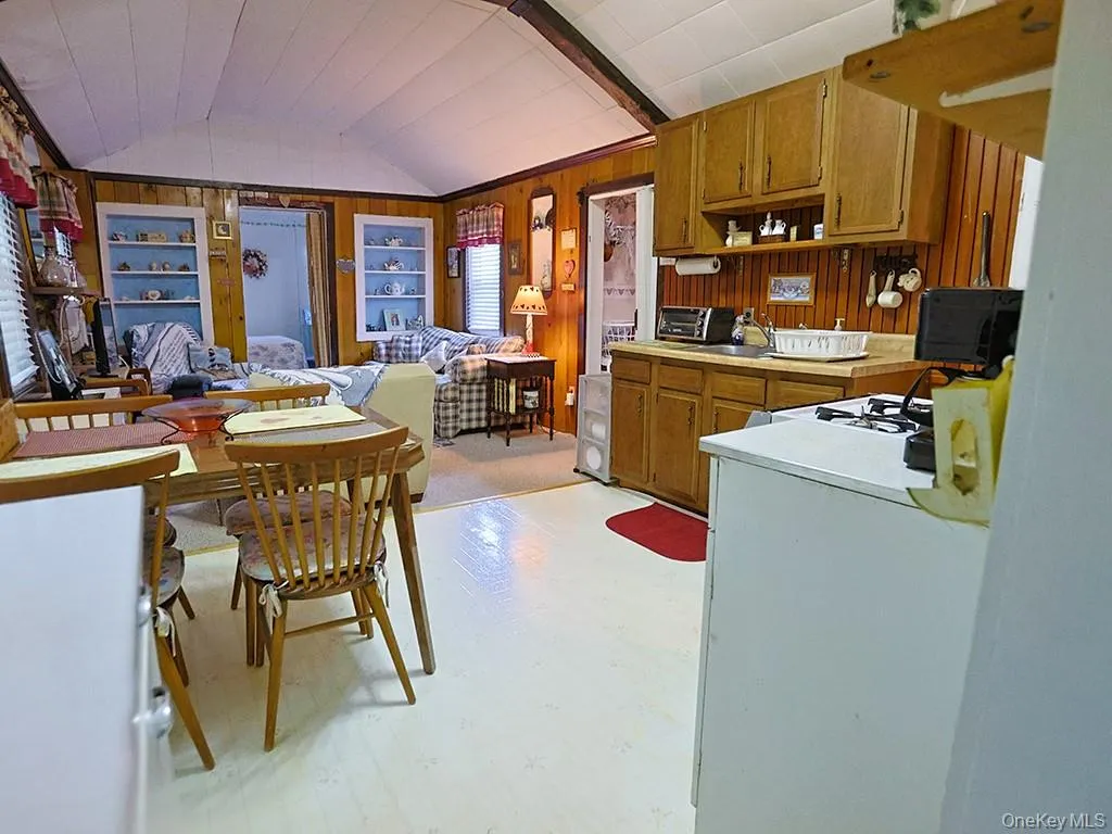 4 Spruce Street, Mamakating, NY, 2 Bedrooms Bedrooms, 5 Rooms Rooms,1 BathroomBathrooms,Residential,For Rent,Spruce,0,1001776 4 Spruce Street, Mamakating, NY, 2 Bedrooms Bedrooms, 5 Rooms Rooms,1 BathroomBathrooms,Residential,For Rent,Spruce,0,1001776