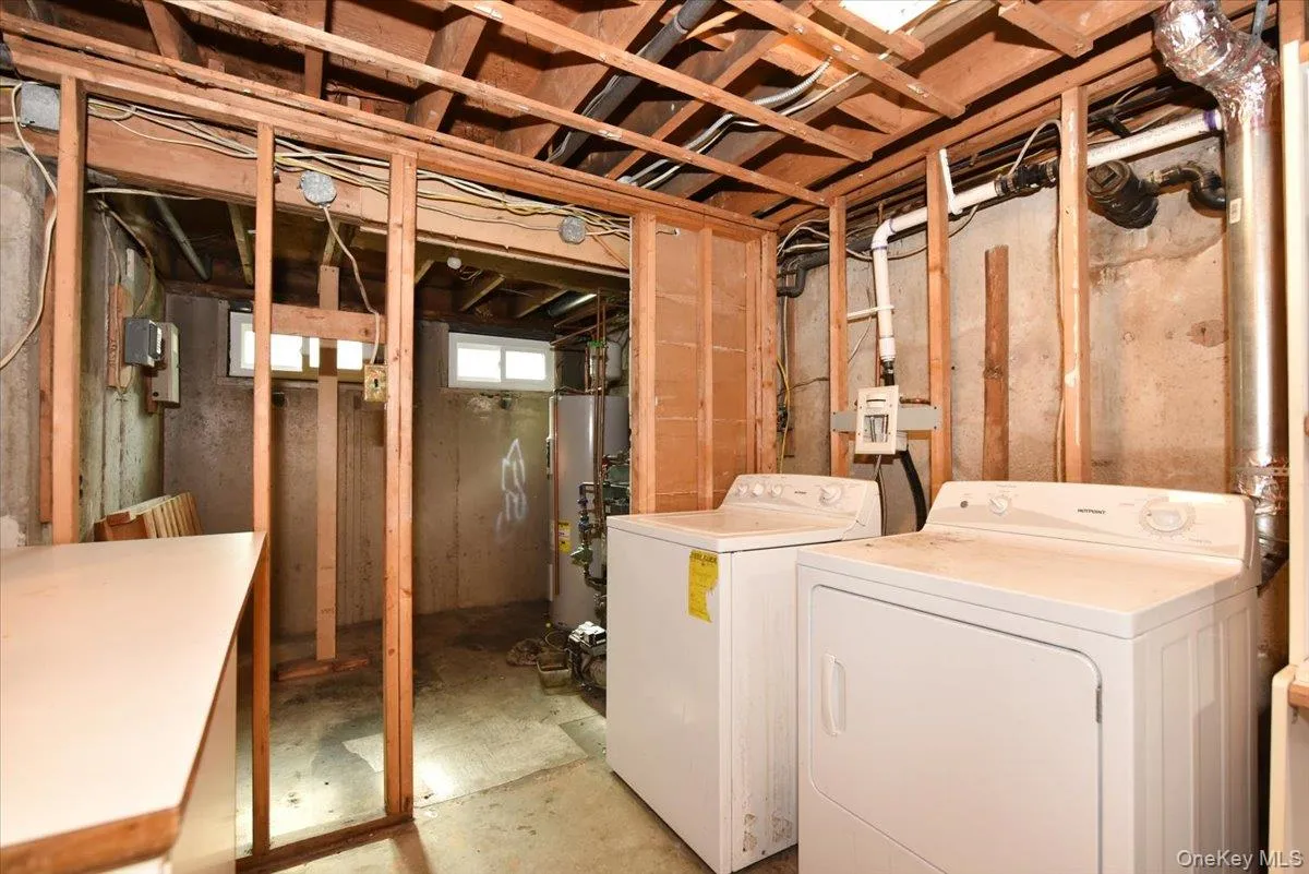 20 Dumond Place, Brookhaven, NY, 3 Bedrooms Bedrooms, 9 Rooms Rooms,2 BathroomsBathrooms,Residential,For Rent,Dumond,0,1001788 20 Dumond Place, Brookhaven, NY, 3 Bedrooms Bedrooms, 9 Rooms Rooms,2 BathroomsBathrooms,Residential,For Rent,Dumond,0,1001788