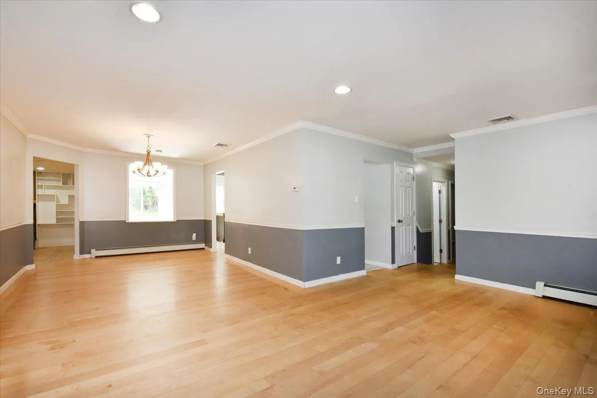 20 Dumond Place, Brookhaven, NY, 3 Bedrooms Bedrooms, 9 Rooms Rooms,2 BathroomsBathrooms,Residential,For Rent,Dumond,0,1001788 20 Dumond Place, Brookhaven, NY, 3 Bedrooms Bedrooms, 9 Rooms Rooms,2 BathroomsBathrooms,Residential,For Rent,Dumond,0,1001788