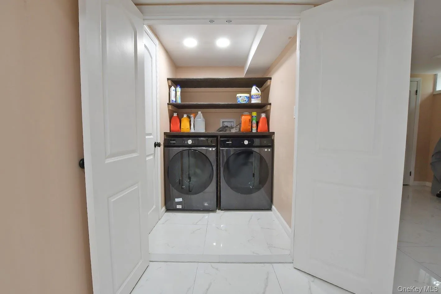 5 Easterly Court, Brookhaven, NY, 4 Bedrooms Bedrooms, 9 Rooms Rooms,3 BathroomsBathrooms,Residential,For Rent,Easterly,0,1001792 5 Easterly Court, Brookhaven, NY, 4 Bedrooms Bedrooms, 9 Rooms Rooms,3 BathroomsBathrooms,Residential,For Rent,Easterly,0,1001792