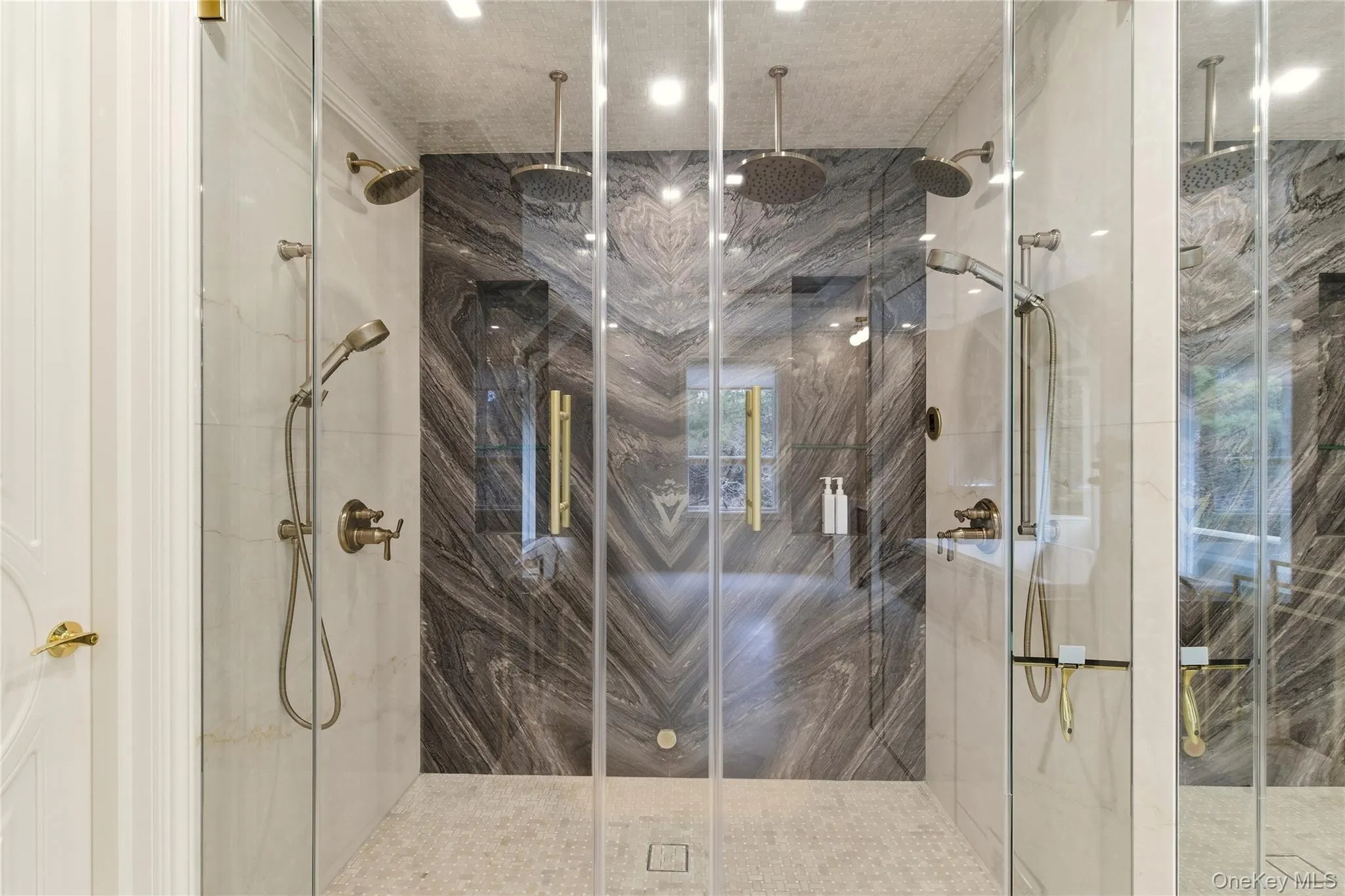 55 Coves Run, Oyster Bay, NY, 7 Bedrooms Bedrooms, 12 Rooms Rooms,7 BathroomsBathrooms,Residential,For Rent,Coves,0,1001796 55 Coves Run, Oyster Bay, NY, 7 Bedrooms Bedrooms, 12 Rooms Rooms,7 BathroomsBathrooms,Residential,For Rent,Coves,0,1001796
