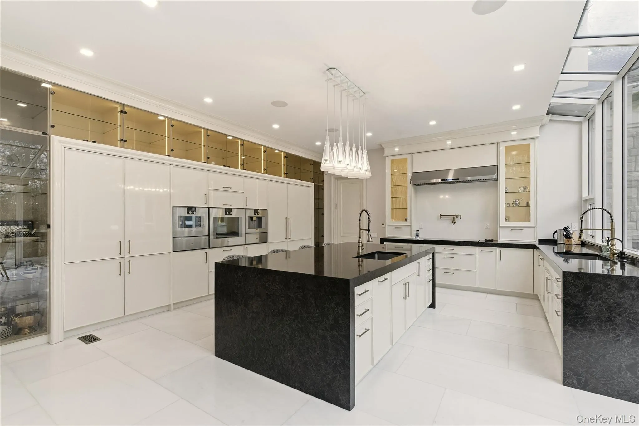 55 Coves Run, Oyster Bay, NY, 7 Bedrooms Bedrooms, 12 Rooms Rooms,7 BathroomsBathrooms,Residential,For Rent,Coves,0,1001796 55 Coves Run, Oyster Bay, NY, 7 Bedrooms Bedrooms, 12 Rooms Rooms,7 BathroomsBathrooms,Residential,For Rent,Coves,0,1001796