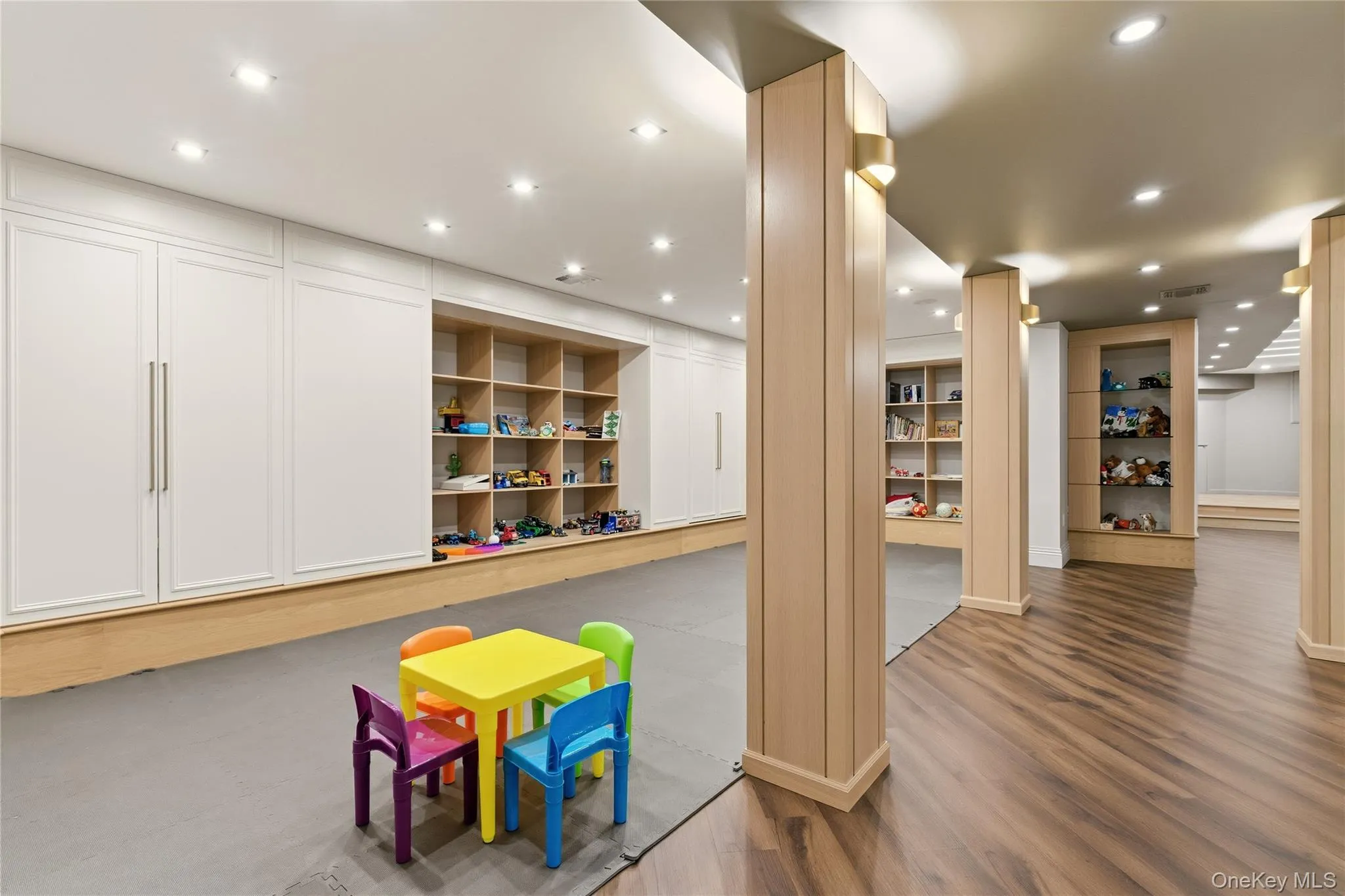 55 Coves Run, Oyster Bay, NY, 7 Bedrooms Bedrooms, 12 Rooms Rooms,7 BathroomsBathrooms,Residential,For Rent,Coves,0,1001796 55 Coves Run, Oyster Bay, NY, 7 Bedrooms Bedrooms, 12 Rooms Rooms,7 BathroomsBathrooms,Residential,For Rent,Coves,0,1001796