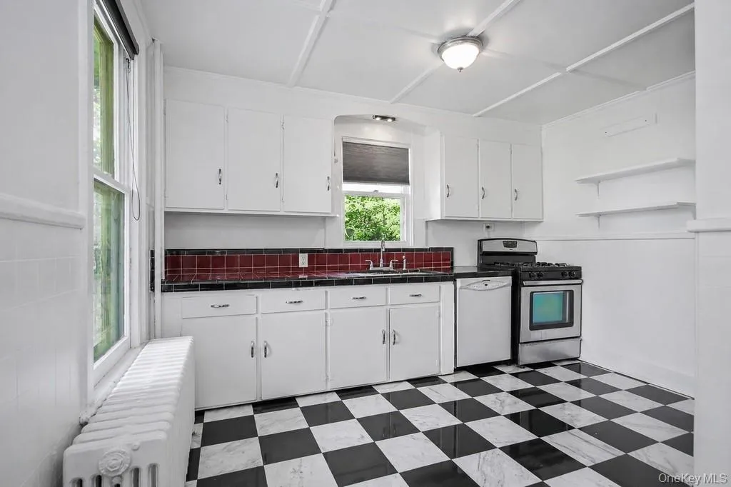 20 High Street, Beacon, NY, 4 Bedrooms Bedrooms, 11 Rooms Rooms,2 BathroomsBathrooms,Residential,For Rent,High,0,1001808 20 High Street, Beacon, NY, 4 Bedrooms Bedrooms, 11 Rooms Rooms,2 BathroomsBathrooms,Residential,For Rent,High,0,1001808
