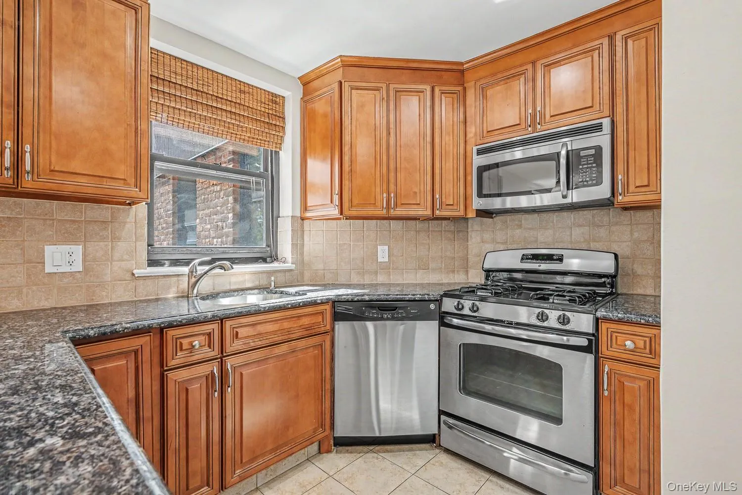 2239 78th Street, New York, NY, 2 Bedrooms Bedrooms, 4 Rooms Rooms,1 BathroomBathrooms,Residential Sale,For Rent,78th,0,1001810 2239 78th Street, New York, NY, 2 Bedrooms Bedrooms, 4 Rooms Rooms,1 BathroomBathrooms,Residential Sale,For Rent,78th,0,1001810