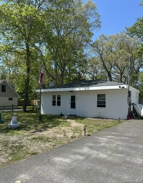 14 Coolidge Road, Southampton, NY, 2 Bedrooms Bedrooms, 4 Rooms Rooms,1 BathroomBathrooms,Residential,For Rent,Coolidge,0,1001817 14 Coolidge Road, Southampton, NY, 2 Bedrooms Bedrooms, 4 Rooms Rooms,1 BathroomBathrooms,Residential,For Rent,Coolidge,0,1001817