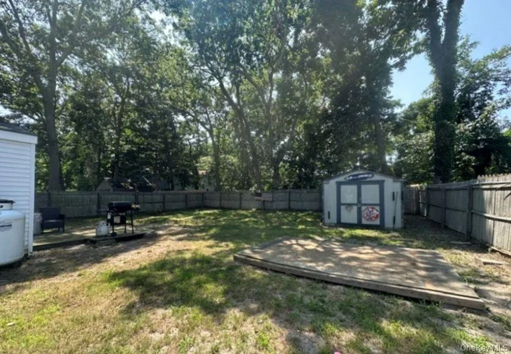 14 Coolidge Road, Southampton, NY, 2 Bedrooms Bedrooms, 4 Rooms Rooms,1 BathroomBathrooms,Residential,For Rent,Coolidge,0,1001817 14 Coolidge Road, Southampton, NY, 2 Bedrooms Bedrooms, 4 Rooms Rooms,1 BathroomBathrooms,Residential,For Rent,Coolidge,0,1001817