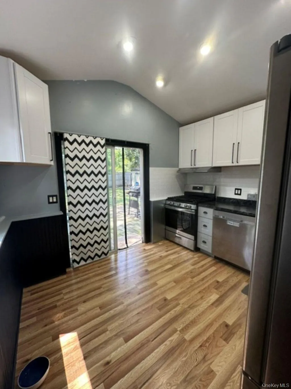 14 Coolidge Road, Southampton, NY, 2 Bedrooms Bedrooms, 4 Rooms Rooms,1 BathroomBathrooms,Residential,For Rent,Coolidge,0,1001817 14 Coolidge Road, Southampton, NY, 2 Bedrooms Bedrooms, 4 Rooms Rooms,1 BathroomBathrooms,Residential,For Rent,Coolidge,0,1001817