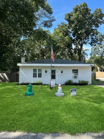 14 Coolidge Road, Southampton, New York 11946