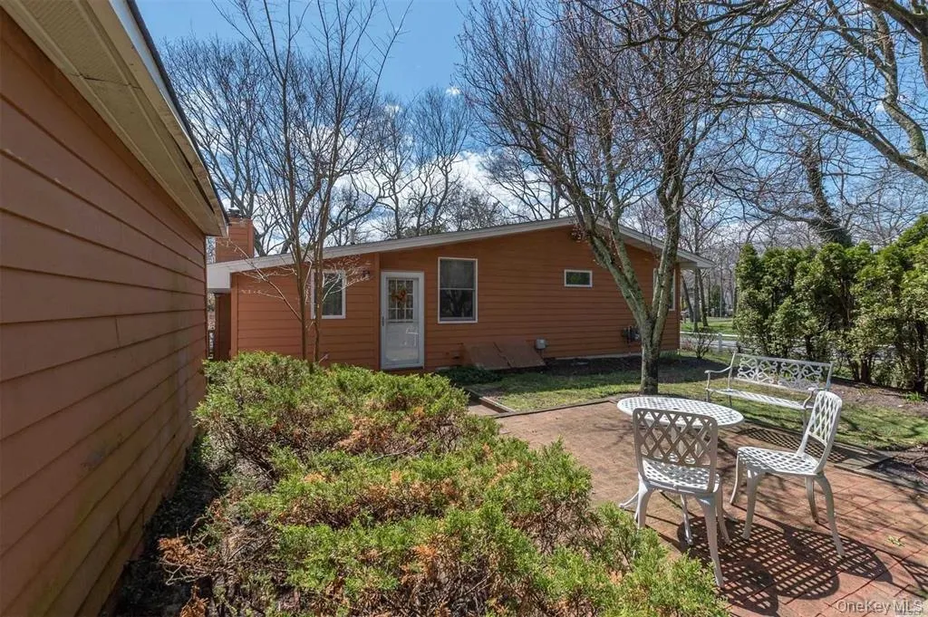 40 Atlantic Avenue, Southampton, NY, 2 Bedrooms Bedrooms, 7 Rooms Rooms,2 BathroomsBathrooms,Residential Sale,For Rent,Atlantic,0,1001827 40 Atlantic Avenue, Southampton, NY, 2 Bedrooms Bedrooms, 7 Rooms Rooms,2 BathroomsBathrooms,Residential Sale,For Rent,Atlantic,0,1001827