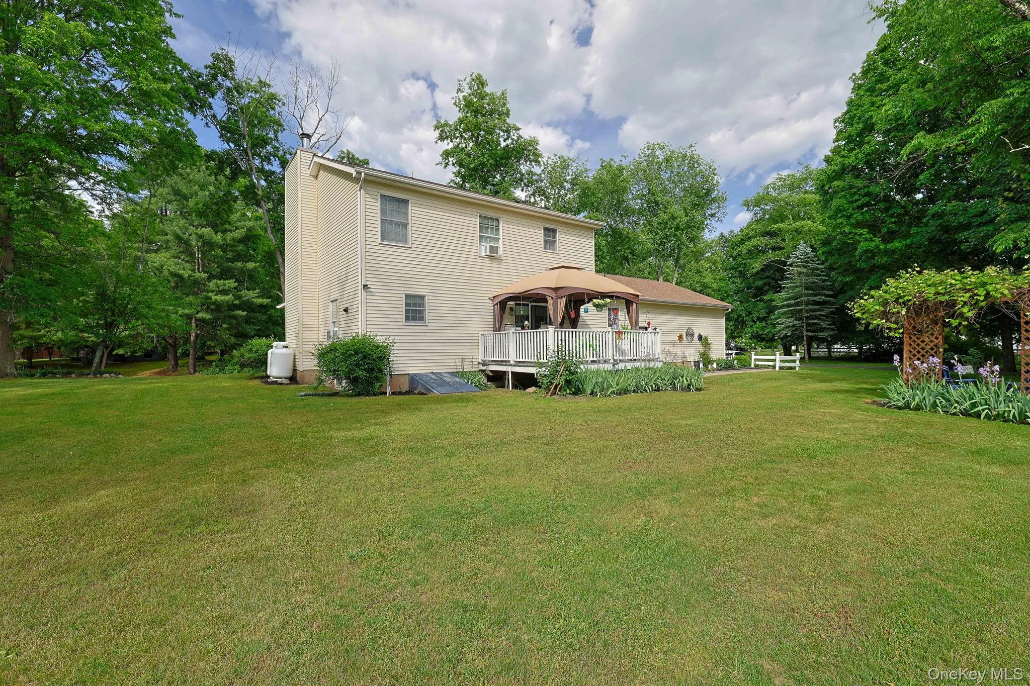 3 Unity Lane, New Paltz, NY, 3 Bedrooms Bedrooms, 10 Rooms Rooms,2 BathroomsBathrooms,Residential,For Rent,Unity,0,1001828 3 Unity Lane, New Paltz, NY, 3 Bedrooms Bedrooms, 10 Rooms Rooms,2 BathroomsBathrooms,Residential,For Rent,Unity,0,1001828