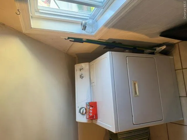 38 Grant Avenue, Oyster Bay, NY, 2 Bedrooms Bedrooms, 4 Rooms Rooms,1 BathroomBathrooms,Residential Lease,For Rent,Grant,0,1001837 38 Grant Avenue, Oyster Bay, NY, 2 Bedrooms Bedrooms, 4 Rooms Rooms,1 BathroomBathrooms,Residential Lease,For Rent,Grant,0,1001837