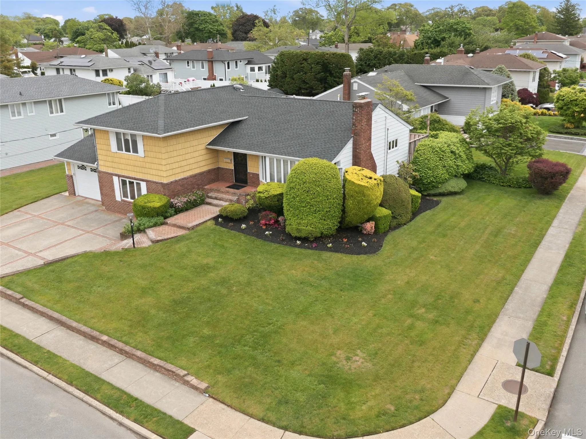 70 Polo Road, Oyster Bay, NY, 3 Bedrooms Bedrooms, 8 Rooms Rooms,2 BathroomsBathrooms,Residential,For Rent,Polo,0,1001839 70 Polo Road, Oyster Bay, NY, 3 Bedrooms Bedrooms, 8 Rooms Rooms,2 BathroomsBathrooms,Residential,For Rent,Polo,0,1001839