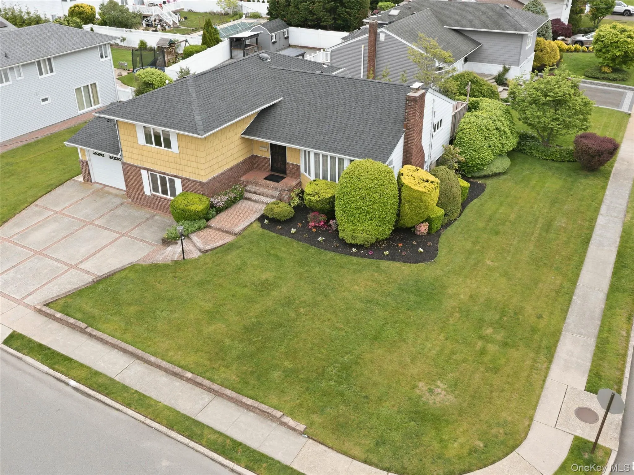 70 Polo Road, Oyster Bay, NY, 3 Bedrooms Bedrooms, 8 Rooms Rooms,2 BathroomsBathrooms,Residential,For Rent,Polo,0,1001839 70 Polo Road, Oyster Bay, NY, 3 Bedrooms Bedrooms, 8 Rooms Rooms,2 BathroomsBathrooms,Residential,For Rent,Polo,0,1001839