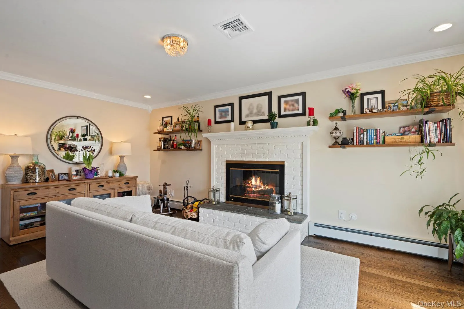15 Lawrence Court, Oyster Bay, NY, 4 Bedrooms Bedrooms, 8 Rooms Rooms,2 BathroomsBathrooms,Residential Lease,For Rent,Lawrence,0,1001841 15 Lawrence Court, Oyster Bay, NY, 4 Bedrooms Bedrooms, 8 Rooms Rooms,2 BathroomsBathrooms,Residential Lease,For Rent,Lawrence,0,1001841