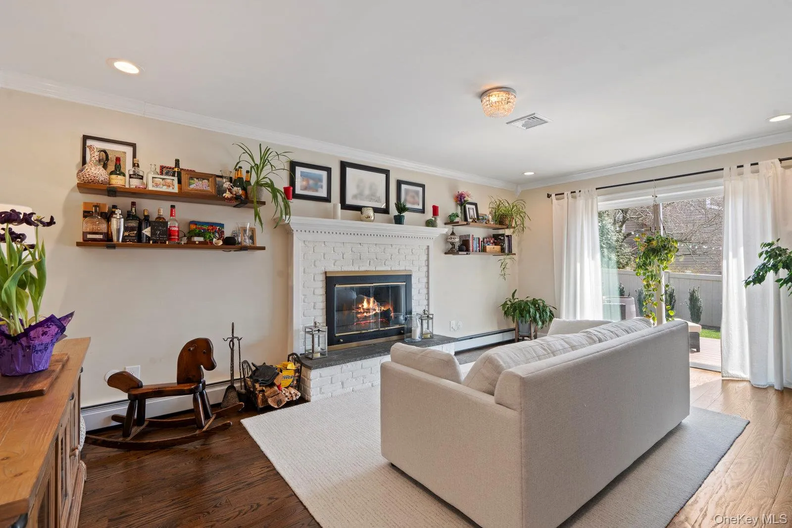 15 Lawrence Court, Oyster Bay, NY, 4 Bedrooms Bedrooms, 8 Rooms Rooms,2 BathroomsBathrooms,Residential Lease,For Rent,Lawrence,0,1001841 15 Lawrence Court, Oyster Bay, NY, 4 Bedrooms Bedrooms, 8 Rooms Rooms,2 BathroomsBathrooms,Residential Lease,For Rent,Lawrence,0,1001841