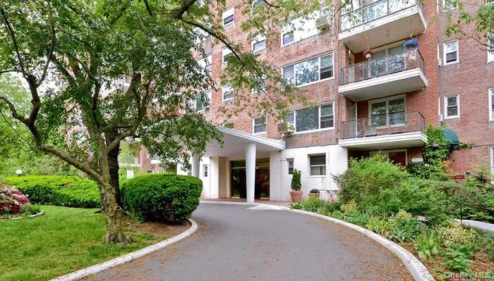 750 Kappock Street, New York, NY, 2 Bedrooms Bedrooms, 4 Rooms Rooms,2 BathroomsBathrooms,Residential,For Rent,Kappock,0,1001842 750 Kappock Street, New York, NY, 2 Bedrooms Bedrooms, 4 Rooms Rooms,2 BathroomsBathrooms,Residential,For Rent,Kappock,0,1001842