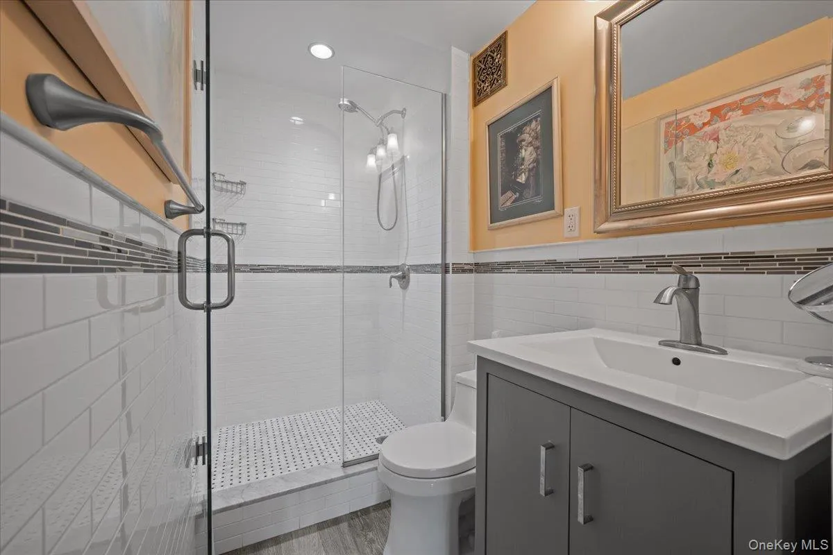 750 Kappock Street, New York, NY, 2 Bedrooms Bedrooms, 4 Rooms Rooms,2 BathroomsBathrooms,Residential,For Rent,Kappock,0,1001842 750 Kappock Street, New York, NY, 2 Bedrooms Bedrooms, 4 Rooms Rooms,2 BathroomsBathrooms,Residential,For Rent,Kappock,0,1001842