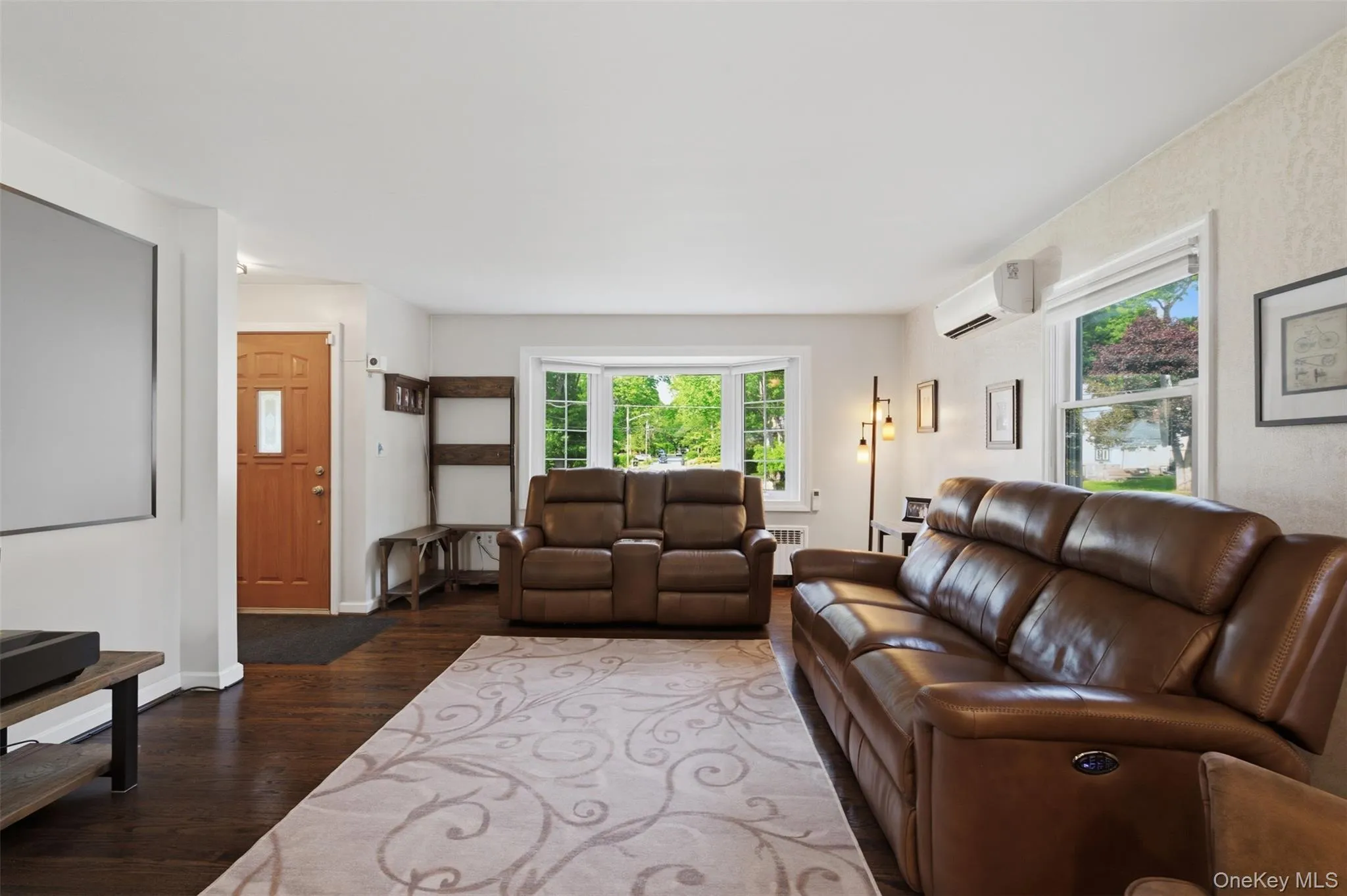 20 Terrace Avenue, Ramapo, NY, 4 Bedrooms Bedrooms, 11 Rooms Rooms,3 BathroomsBathrooms,Residential,For Rent,Terrace,0,1001845 20 Terrace Avenue, Ramapo, NY, 4 Bedrooms Bedrooms, 11 Rooms Rooms,3 BathroomsBathrooms,Residential,For Rent,Terrace,0,1001845