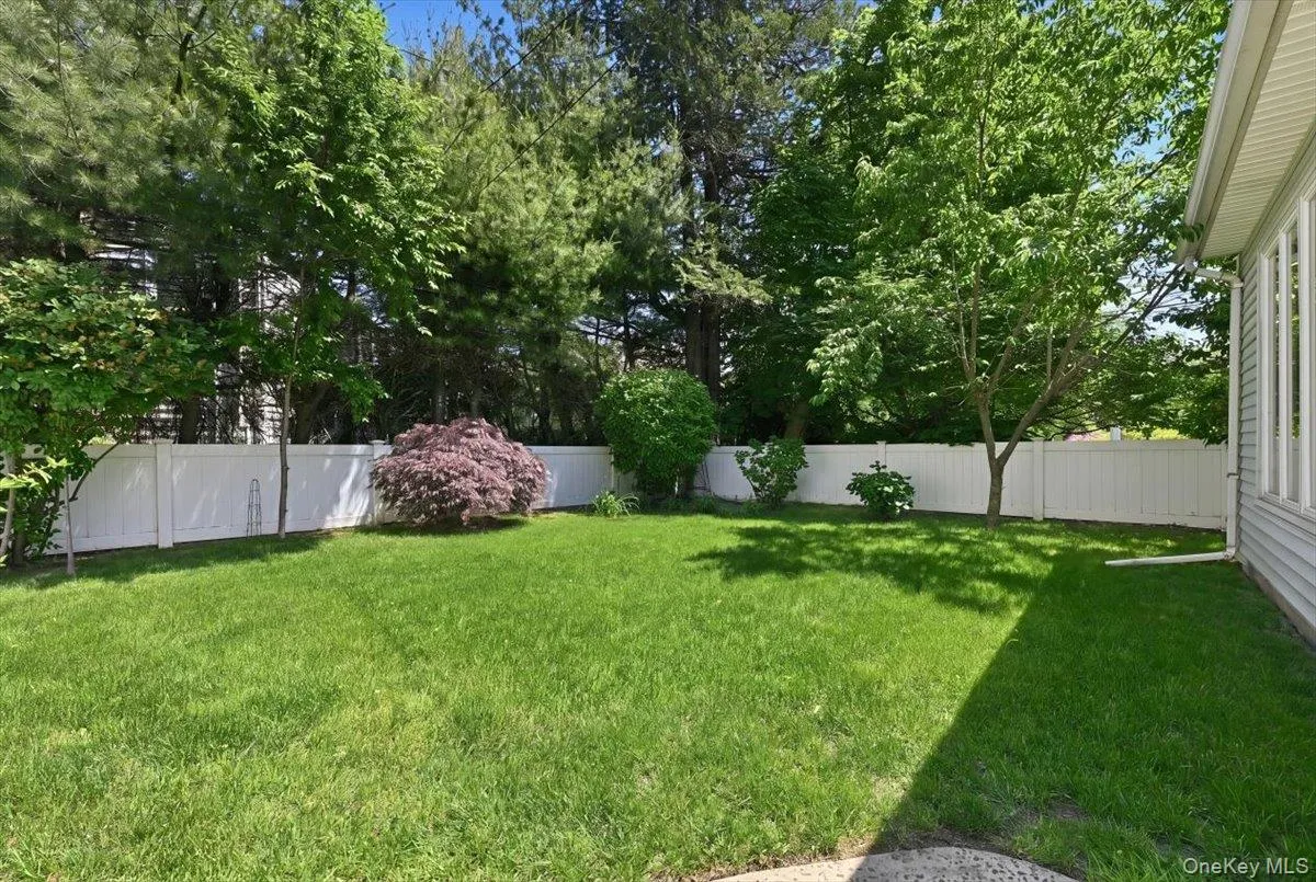 219 KIlburn Road, Hempstead, NY, 4 Bedrooms Bedrooms, 8 Rooms Rooms,2 BathroomsBathrooms,Residential,For Rent,KIlburn,0,1001849 219 KIlburn Road, Hempstead, NY, 4 Bedrooms Bedrooms, 8 Rooms Rooms,2 BathroomsBathrooms,Residential,For Rent,KIlburn,0,1001849