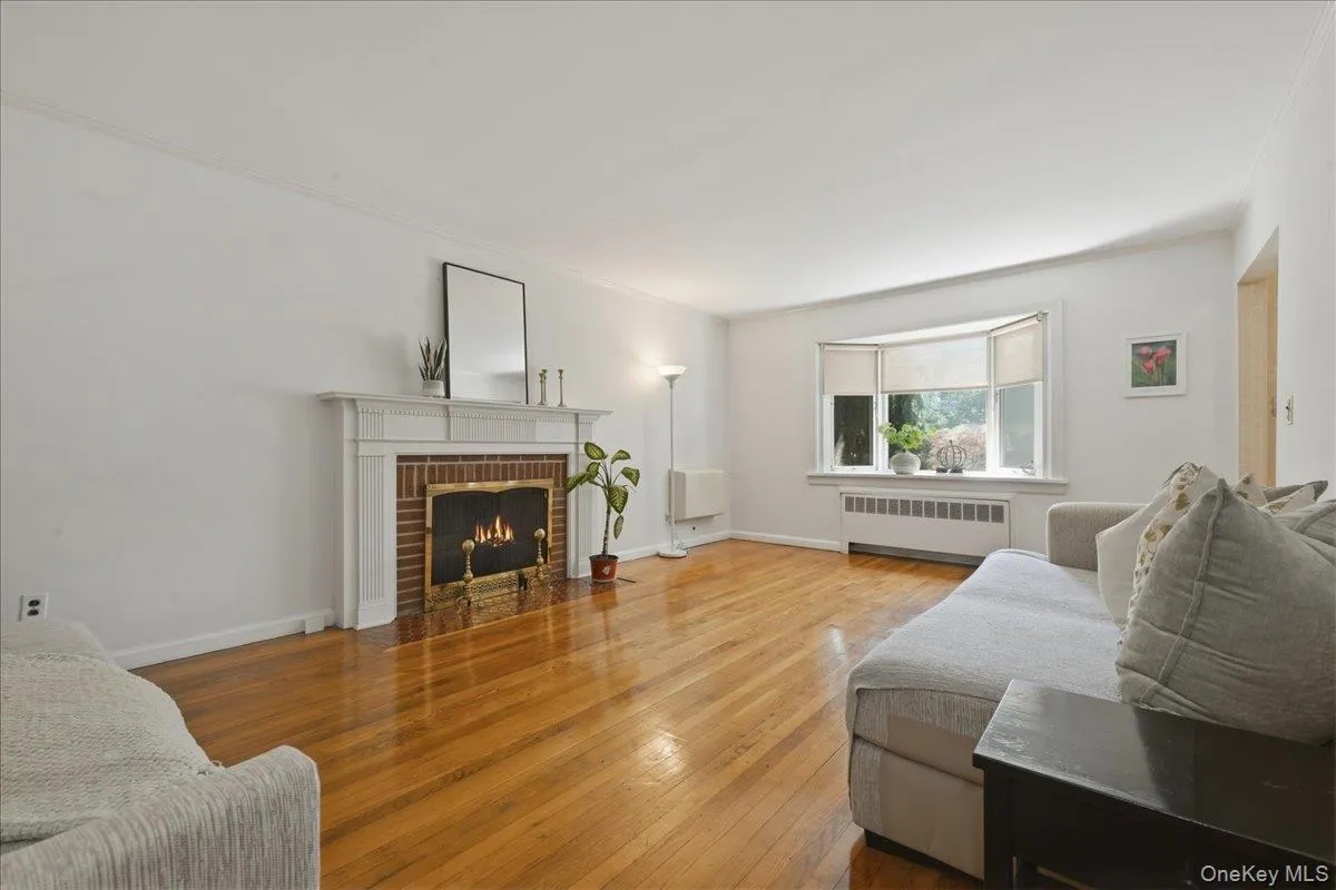 219 KIlburn Road, Hempstead, NY, 4 Bedrooms Bedrooms, 8 Rooms Rooms,2 BathroomsBathrooms,Residential,For Rent,KIlburn,0,1001849 219 KIlburn Road, Hempstead, NY, 4 Bedrooms Bedrooms, 8 Rooms Rooms,2 BathroomsBathrooms,Residential,For Rent,KIlburn,0,1001849