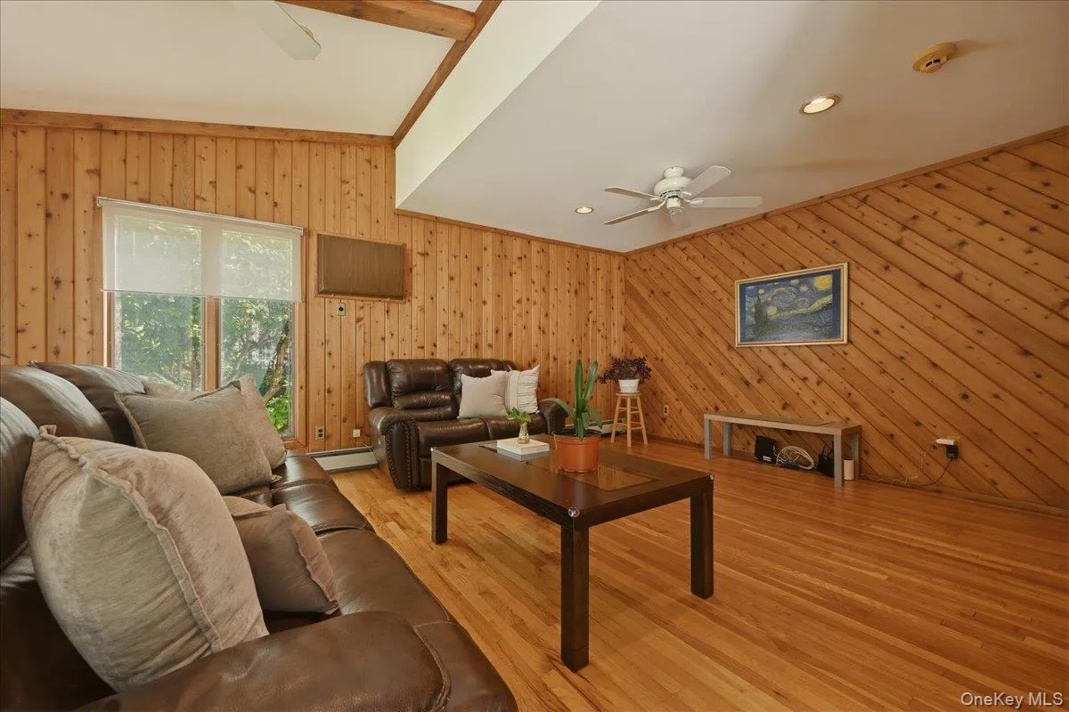 219 KIlburn Road, Hempstead, NY, 4 Bedrooms Bedrooms, 8 Rooms Rooms,2 BathroomsBathrooms,Residential,For Rent,KIlburn,0,1001849 219 KIlburn Road, Hempstead, NY, 4 Bedrooms Bedrooms, 8 Rooms Rooms,2 BathroomsBathrooms,Residential,For Rent,KIlburn,0,1001849