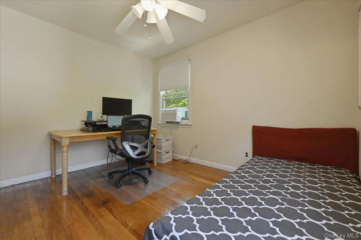 219 KIlburn Road, Hempstead, NY, 4 Bedrooms Bedrooms, 8 Rooms Rooms,2 BathroomsBathrooms,Residential,For Rent,KIlburn,0,1001849 219 KIlburn Road, Hempstead, NY, 4 Bedrooms Bedrooms, 8 Rooms Rooms,2 BathroomsBathrooms,Residential,For Rent,KIlburn,0,1001849