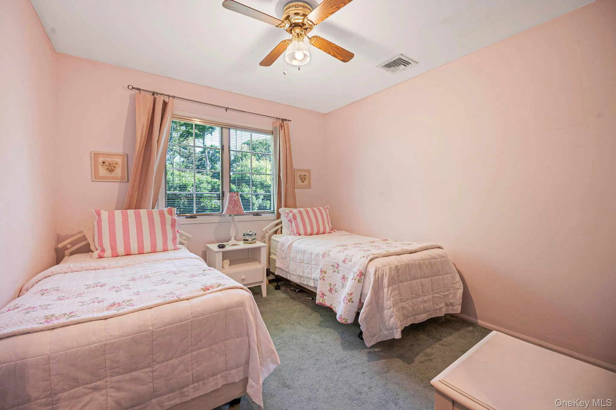 17 Durkee Lane, Brookhaven, NY, 4 Bedrooms Bedrooms, 11 Rooms Rooms,3 BathroomsBathrooms,Residential,For Rent,Durkee,0,1001851 17 Durkee Lane, Brookhaven, NY, 4 Bedrooms Bedrooms, 11 Rooms Rooms,3 BathroomsBathrooms,Residential,For Rent,Durkee,0,1001851