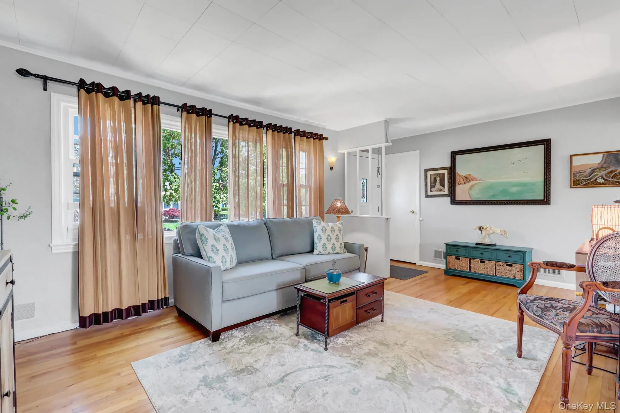 202 Kings Avenue, Oyster Bay, NY, 4 Bedrooms Bedrooms, 7 Rooms Rooms,2 BathroomsBathrooms,Residential,For Rent,Kings,0,1001855 202 Kings Avenue, Oyster Bay, NY, 4 Bedrooms Bedrooms, 7 Rooms Rooms,2 BathroomsBathrooms,Residential,For Rent,Kings,0,1001855