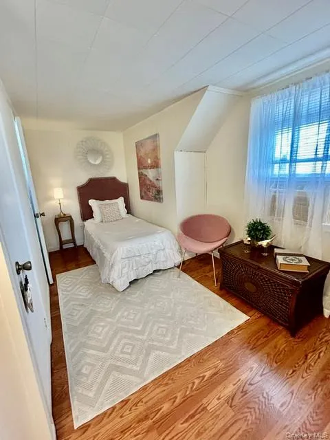 202 Kings Avenue, Oyster Bay, NY, 4 Bedrooms Bedrooms, 7 Rooms Rooms,2 BathroomsBathrooms,Residential,For Rent,Kings,0,1001855 202 Kings Avenue, Oyster Bay, NY, 4 Bedrooms Bedrooms, 7 Rooms Rooms,2 BathroomsBathrooms,Residential,For Rent,Kings,0,1001855