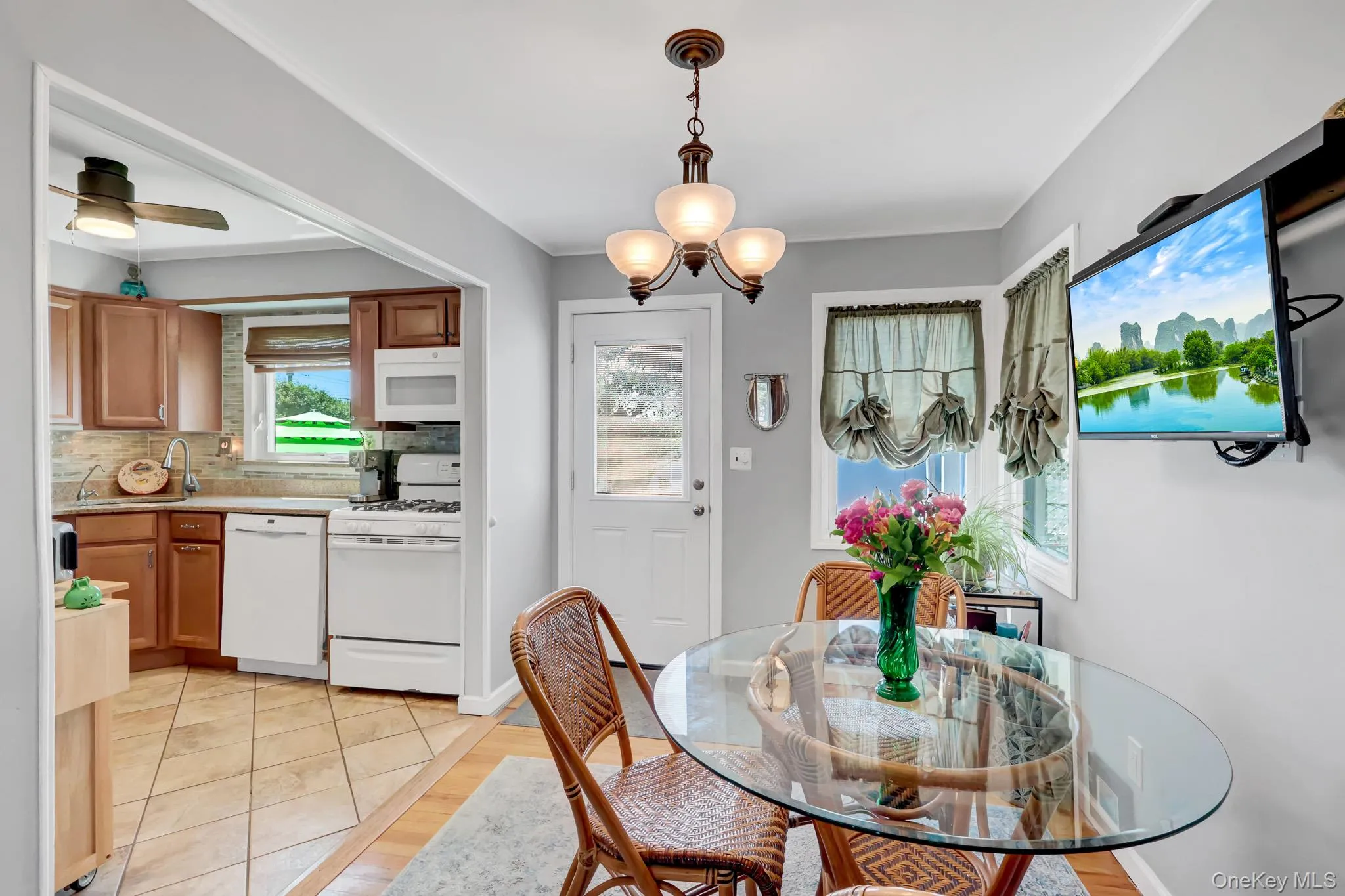 202 Kings Avenue, Oyster Bay, NY, 4 Bedrooms Bedrooms, 7 Rooms Rooms,2 BathroomsBathrooms,Residential,For Rent,Kings,0,1001855 202 Kings Avenue, Oyster Bay, NY, 4 Bedrooms Bedrooms, 7 Rooms Rooms,2 BathroomsBathrooms,Residential,For Rent,Kings,0,1001855