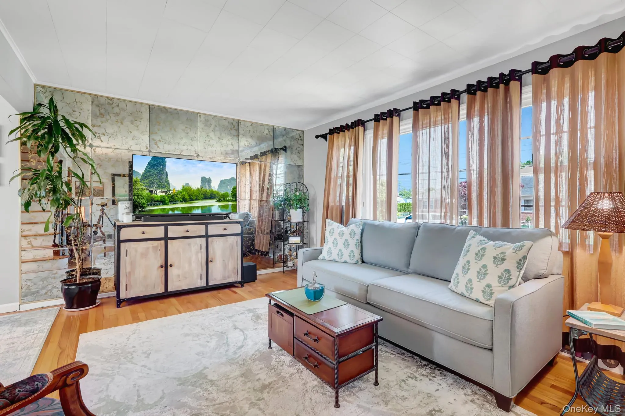 202 Kings Avenue, Oyster Bay, NY, 4 Bedrooms Bedrooms, 7 Rooms Rooms,2 BathroomsBathrooms,Residential,For Rent,Kings,0,1001855 202 Kings Avenue, Oyster Bay, NY, 4 Bedrooms Bedrooms, 7 Rooms Rooms,2 BathroomsBathrooms,Residential,For Rent,Kings,0,1001855