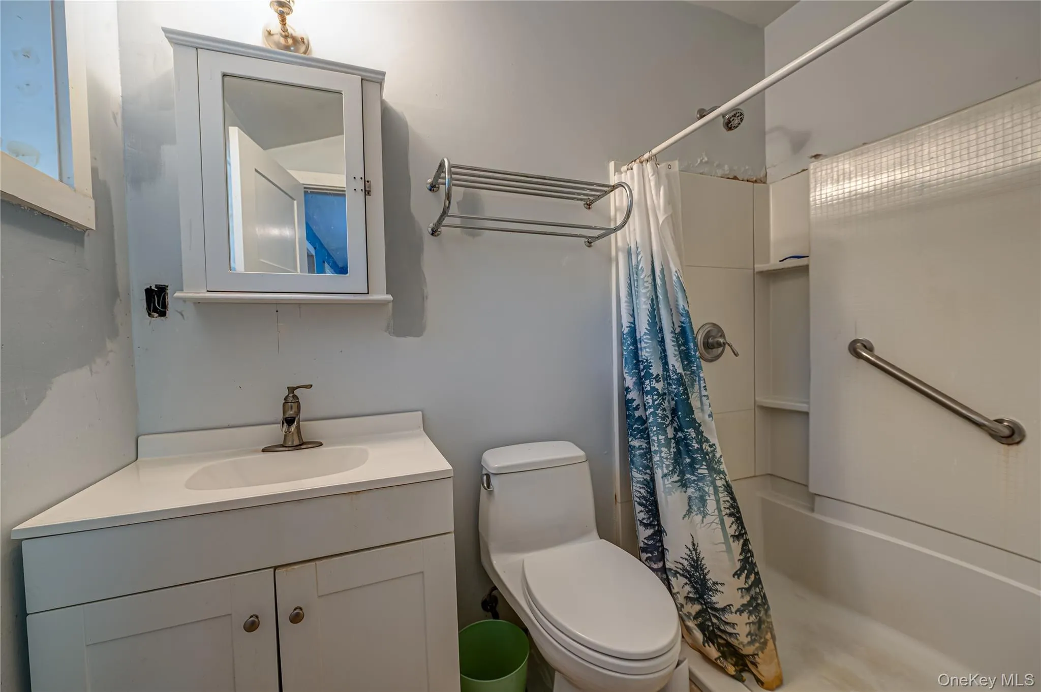 37 Crescent Bow, Brookhaven, NY, 3 Bedrooms Bedrooms, 6 Rooms Rooms,2 BathroomsBathrooms,Residential,For Rent,Crescent Bow,0,1001861 37 Crescent Bow, Brookhaven, NY, 3 Bedrooms Bedrooms, 6 Rooms Rooms,2 BathroomsBathrooms,Residential,For Rent,Crescent Bow,0,1001861